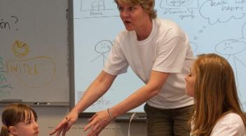 Dr. Tiffany Hutchins teaches a class