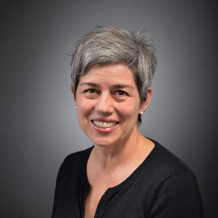 headshot of smiling woman