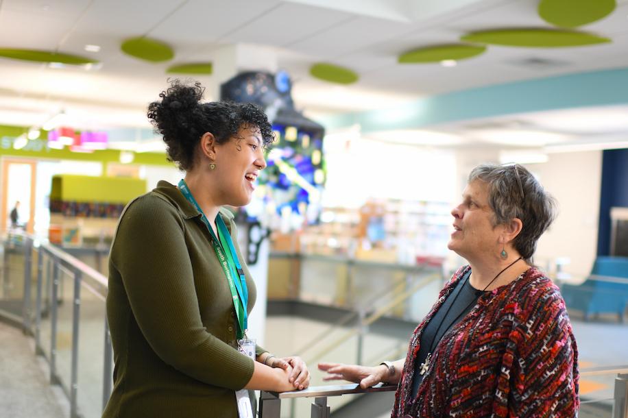 Evelyn Monje talks library director Jennifer Murray