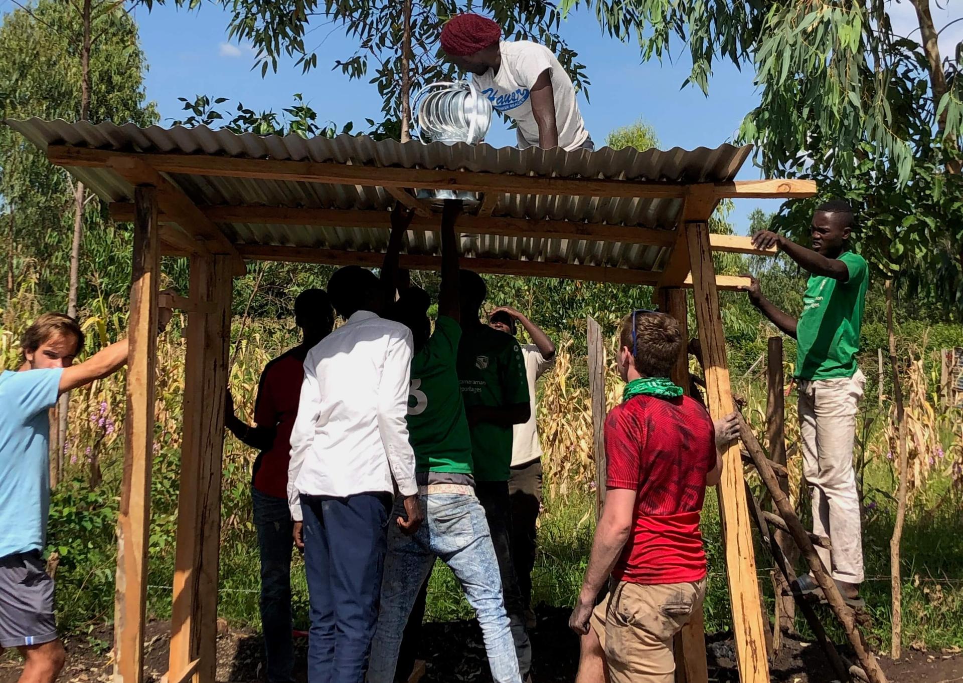 CDAE Students on the Kenya Travel Study Program
