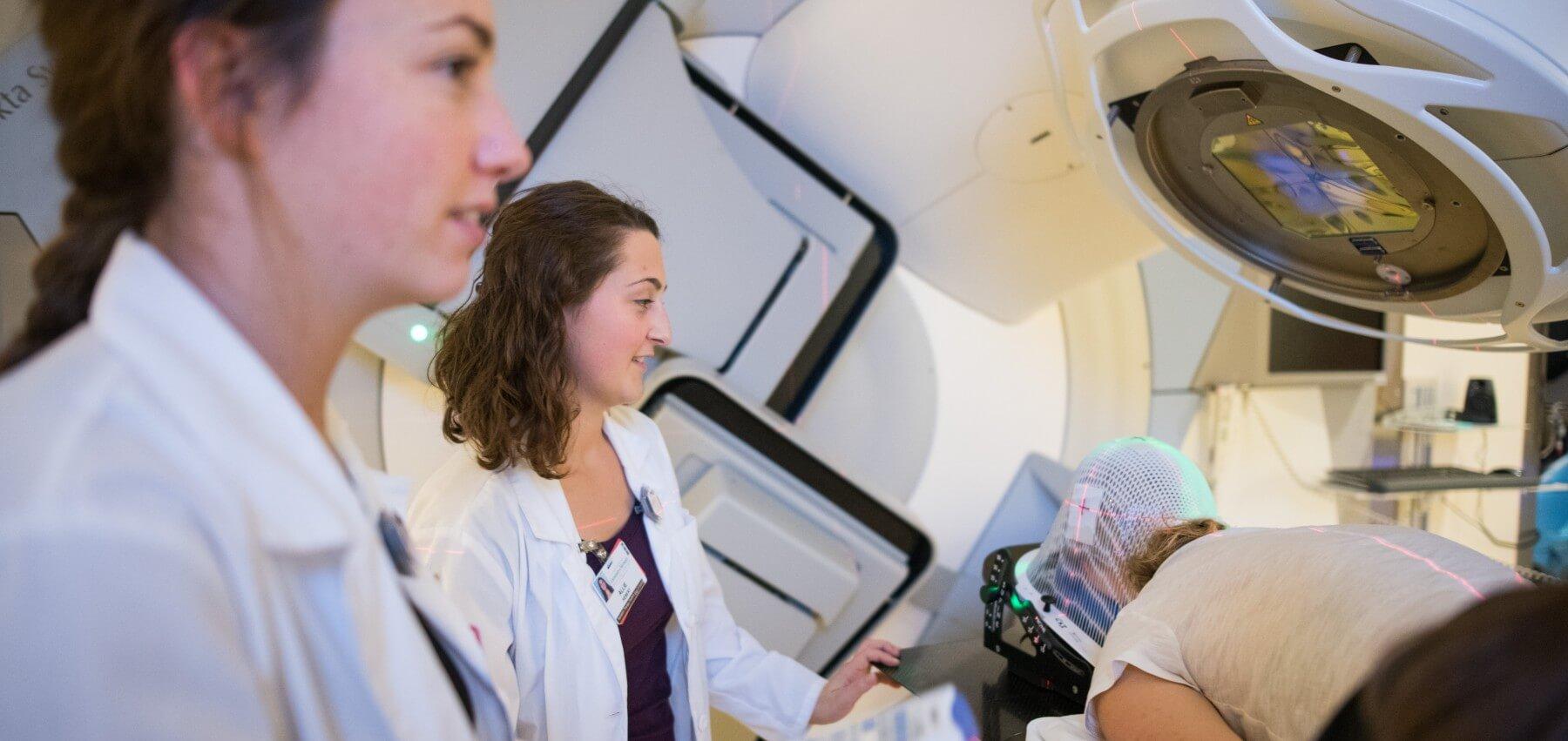 Radiation therapy students using VERT