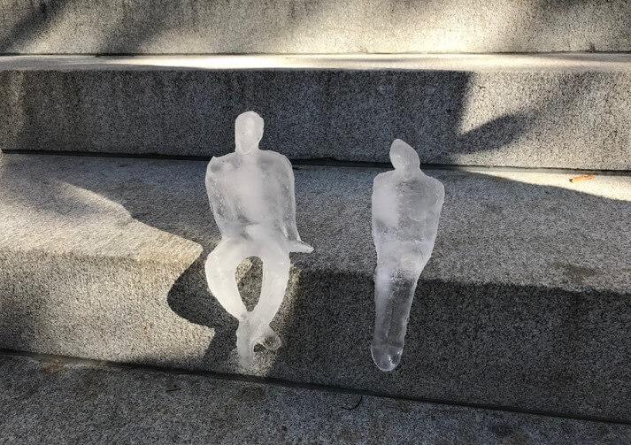 Ice sculpture