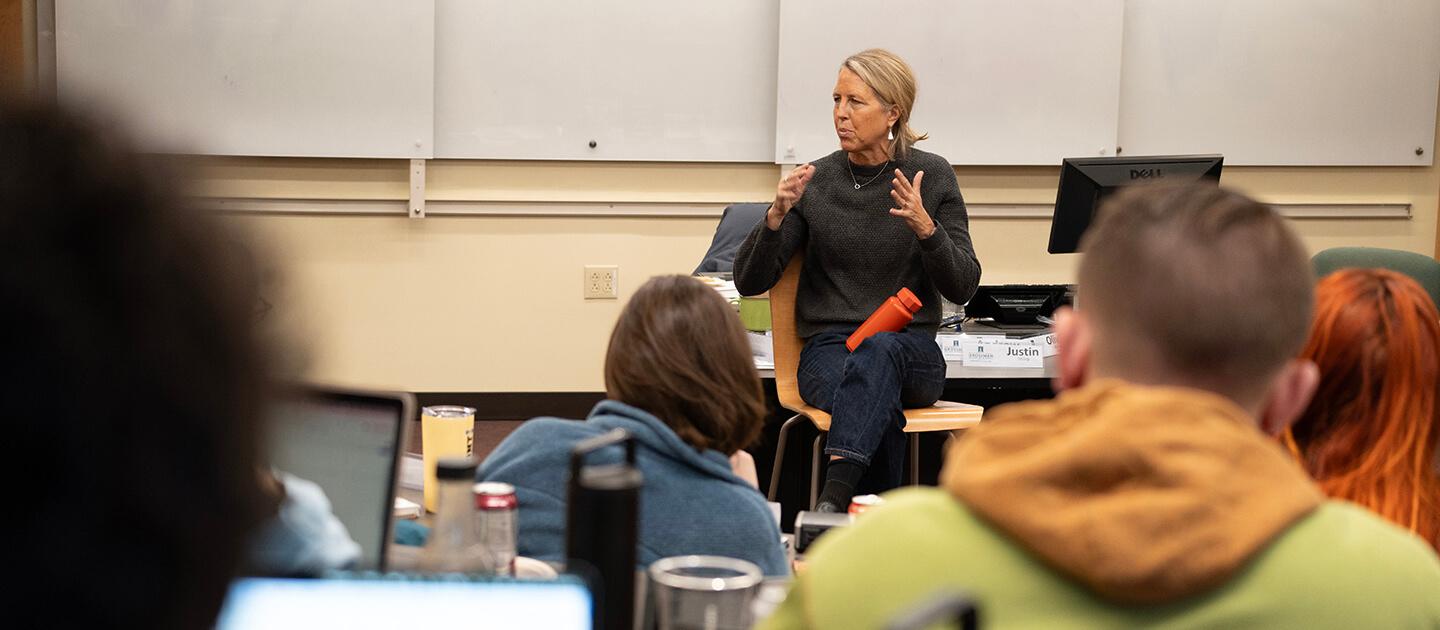 Kate Williams speaks to SI-MBA students