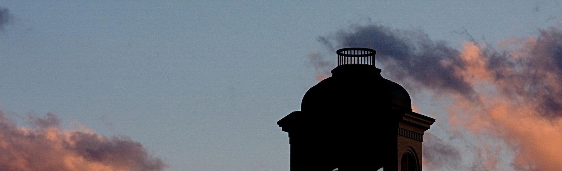 a silhouette of a building