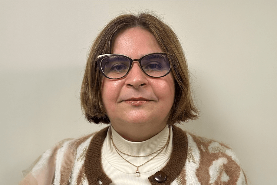 headshot of a woman